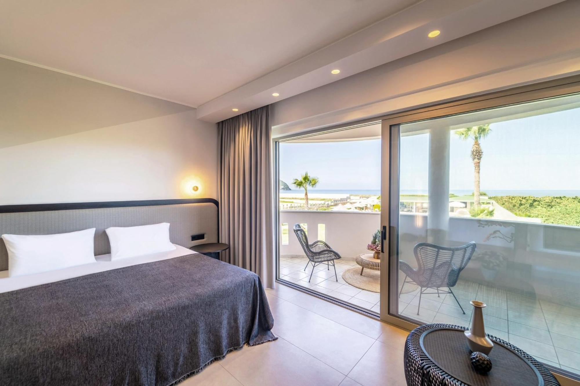 San Giovanni Beach Resort And Suites Агиос Йоанис Екстериор снимка
